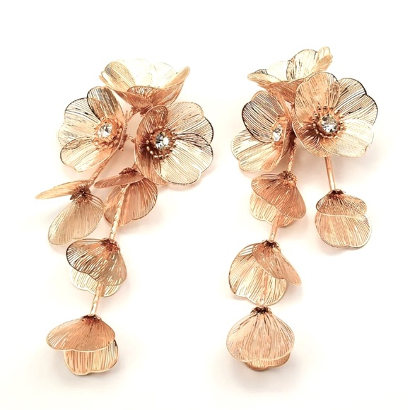 🍏50% OFF/3+...Gorgeous Statement Flower Dangle Earrings (Gold Color) - Picture 5 of 10
